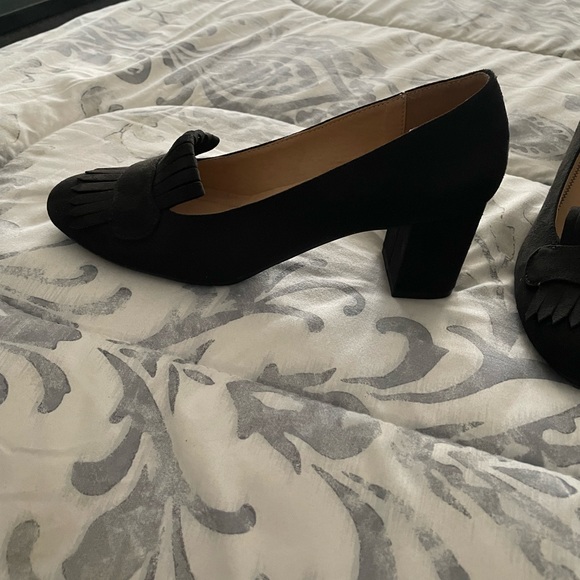 CL by Laundry office faux black suede with fringe block heel slip on in size 6 - Picture 2 of 6